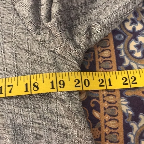 Nally & Millie Women’s Tunic Silver Metallic with Long Bell Sleeves L/XL - Picture 7 of 10